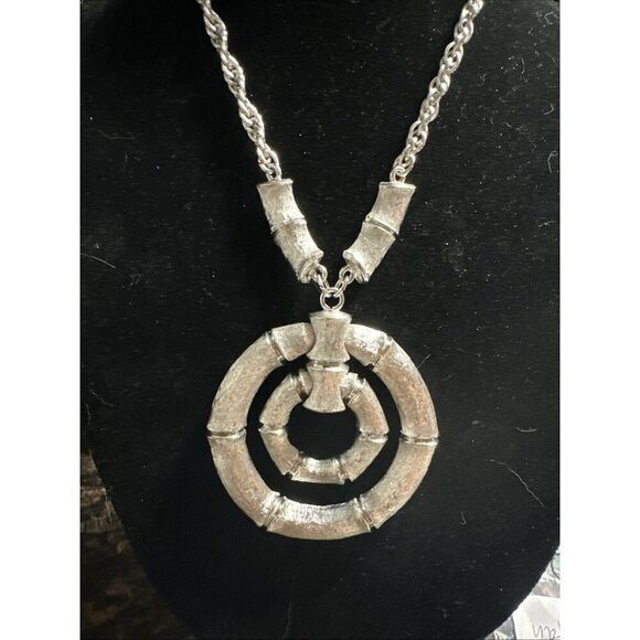 NAPIER VINTAGE BAMBOO Necklace Rare Silvertone Runway Piece - Picture 2 of 5